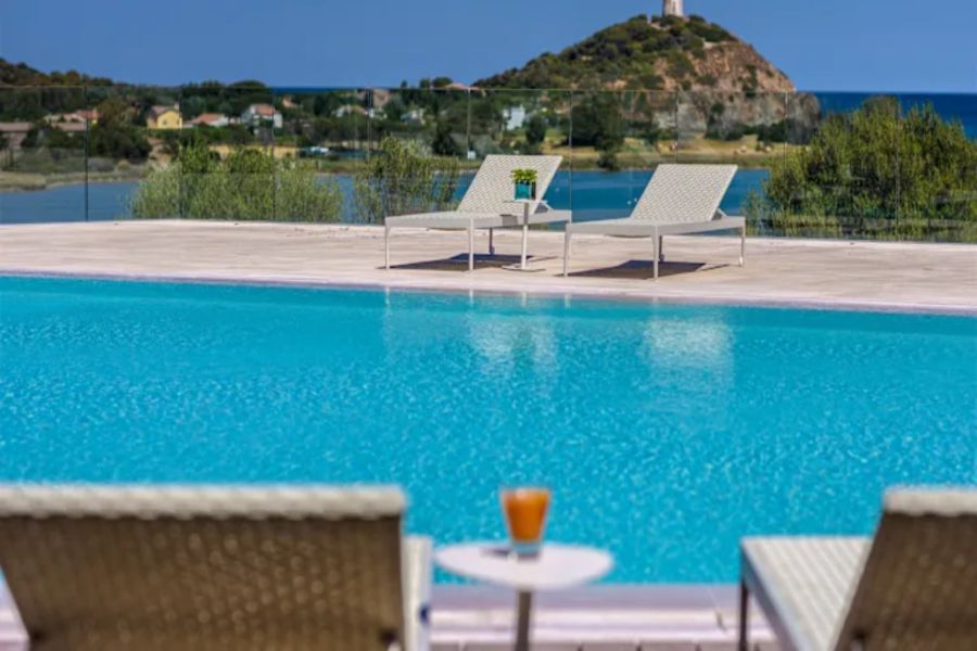 i2110-cag-italy-sardinia-luxury-escape-image2.jpg