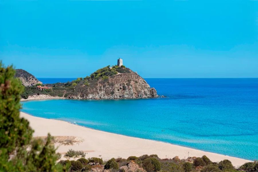 i2110-cag-italy-sardinia-luxury-escape-image3-1.jpg