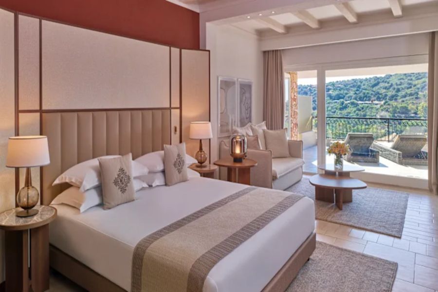 i2110-cag-italy-sardinia-luxury-escape-image4.jpg